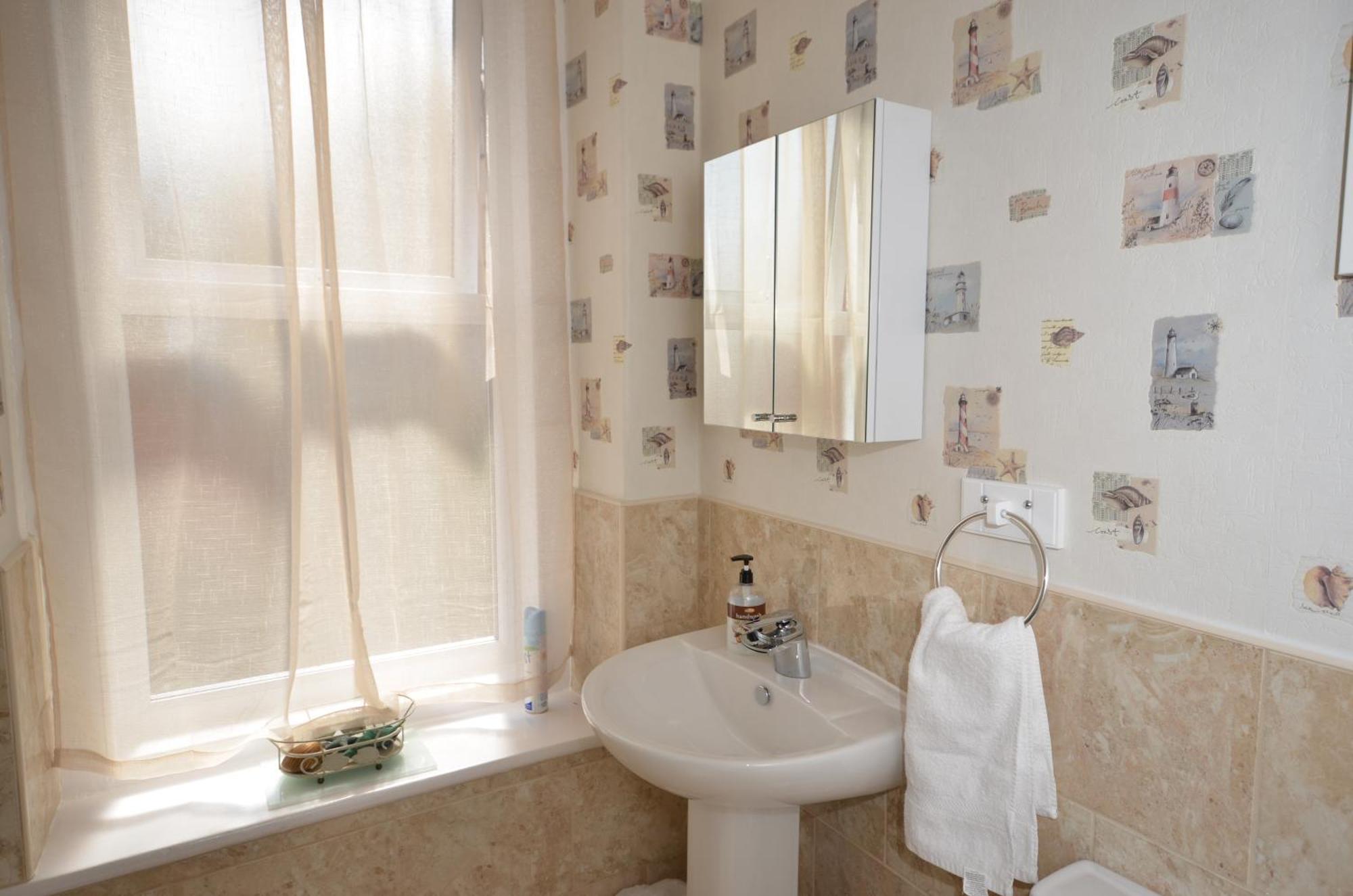 Colbourn Bed And Breakfast Colwyn Bay Habitación foto